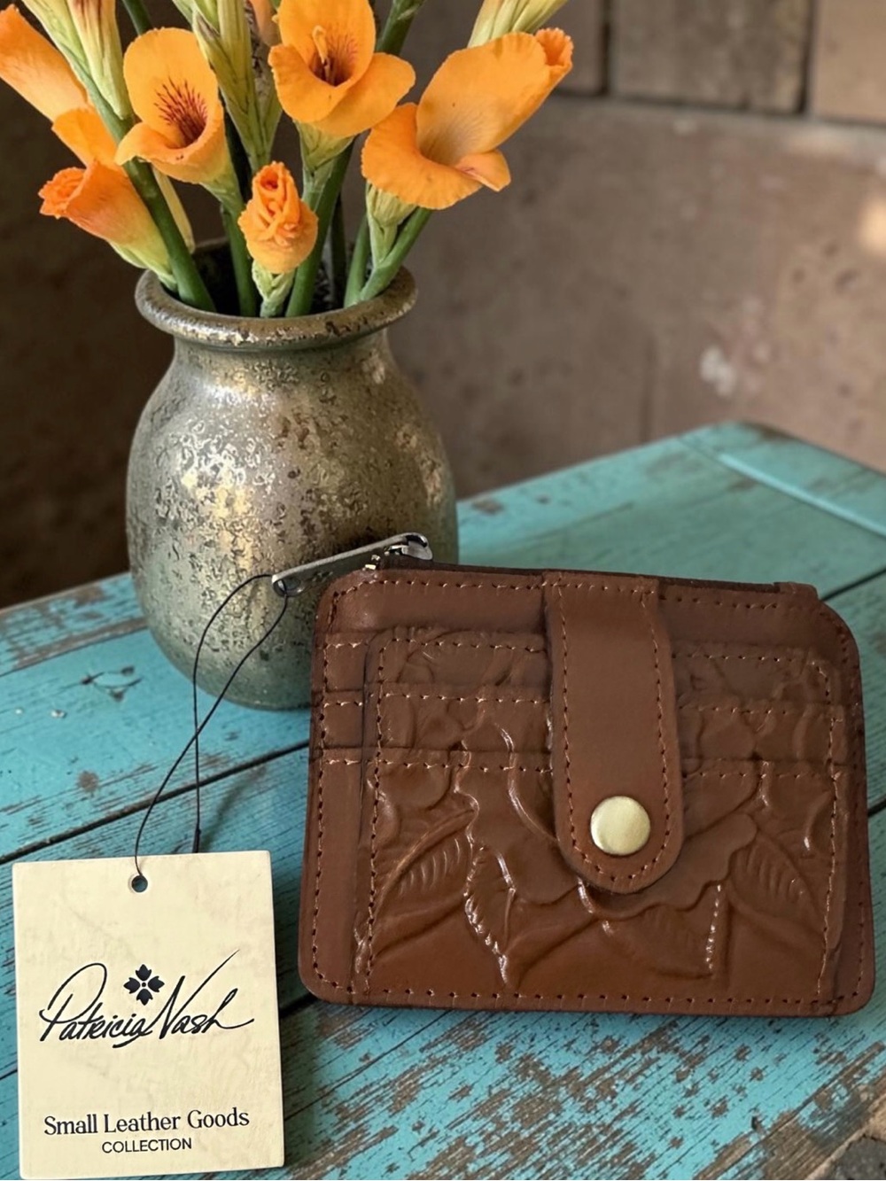 Patricia Nash Tan RoseLTD CASSIS Leather Card Holder with Embossed Logo NWT